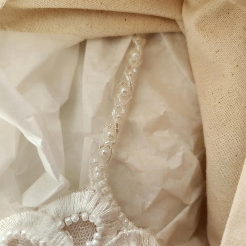 Maggie Sottero wedding dress - Picture 3 of 16